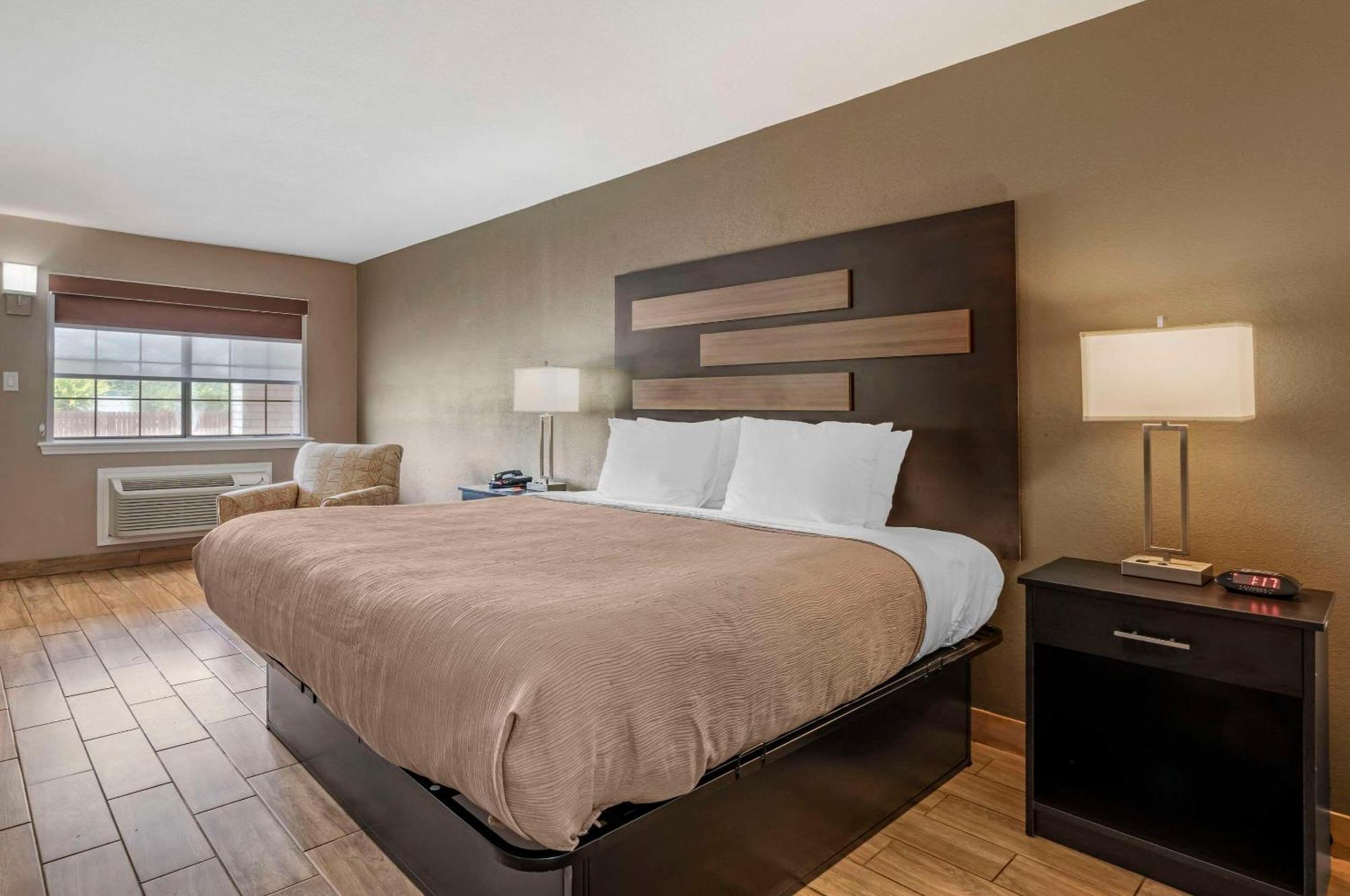 Quality Inn & Suites New Boston Εξωτερικό φωτογραφία