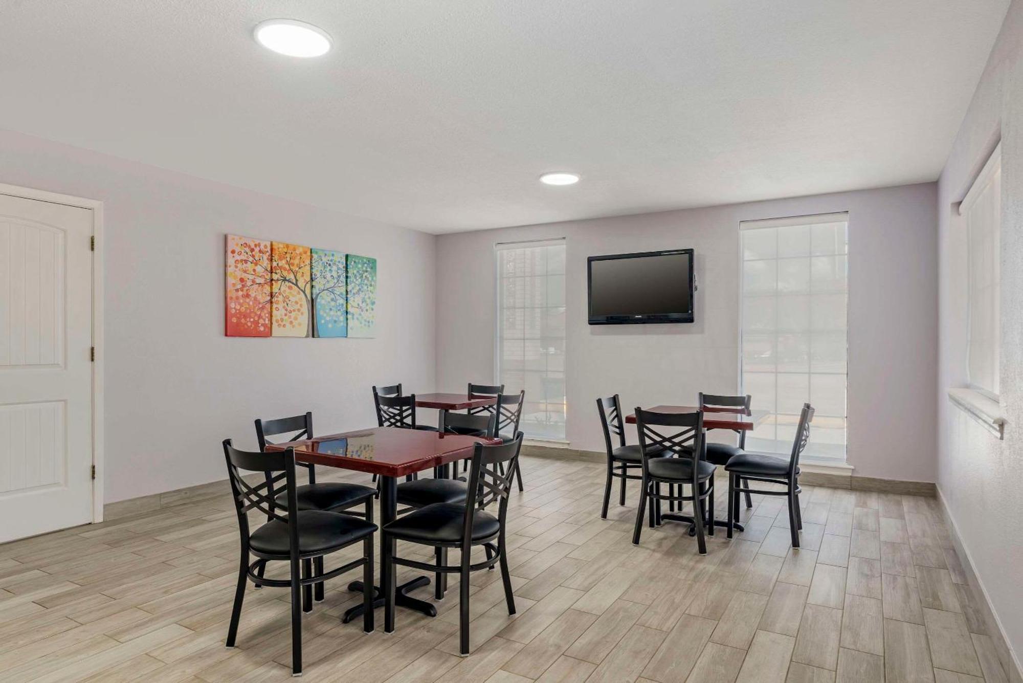 Quality Inn & Suites New Boston Εξωτερικό φωτογραφία
