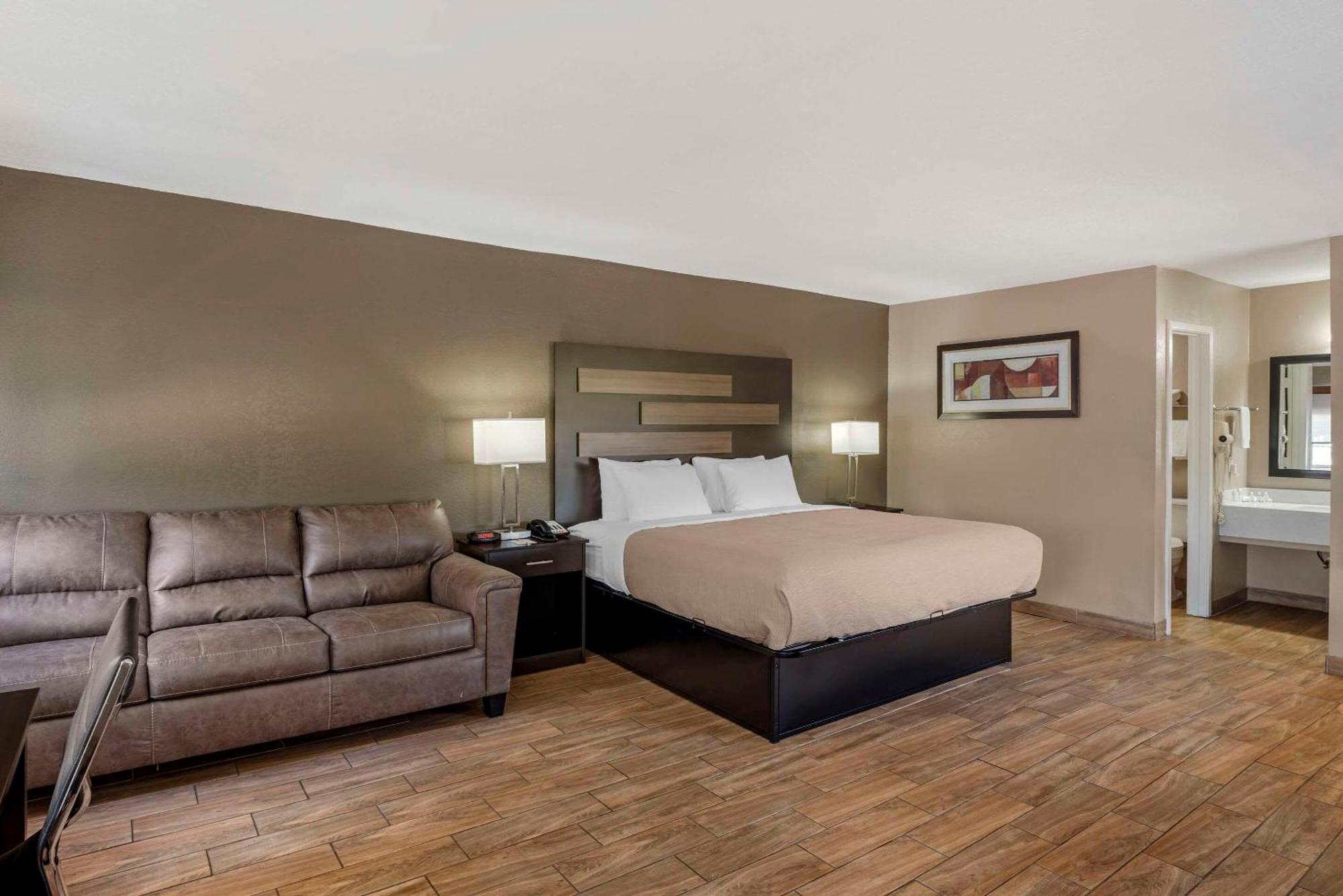 Quality Inn & Suites New Boston Εξωτερικό φωτογραφία