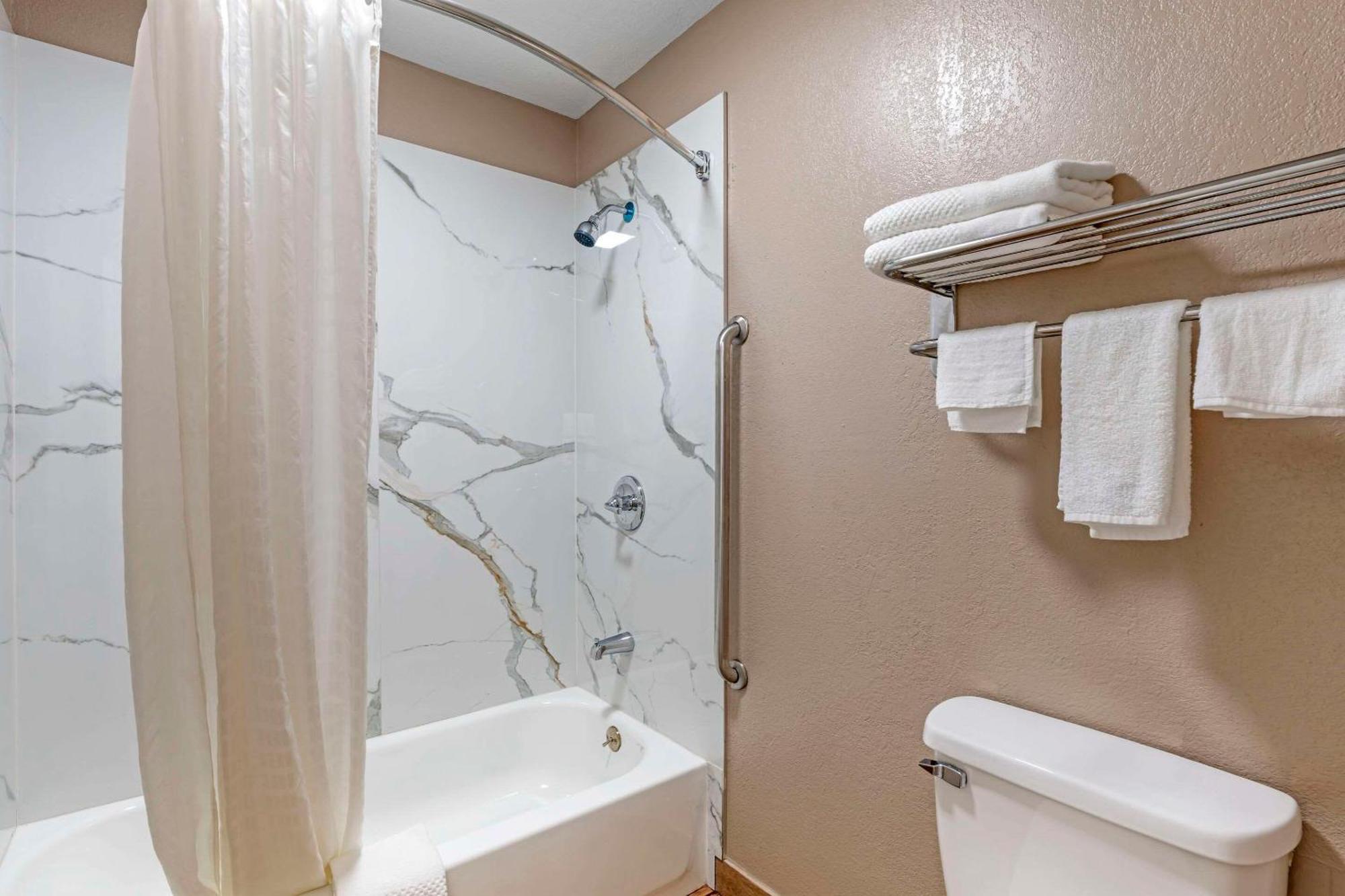 Quality Inn & Suites New Boston Εξωτερικό φωτογραφία