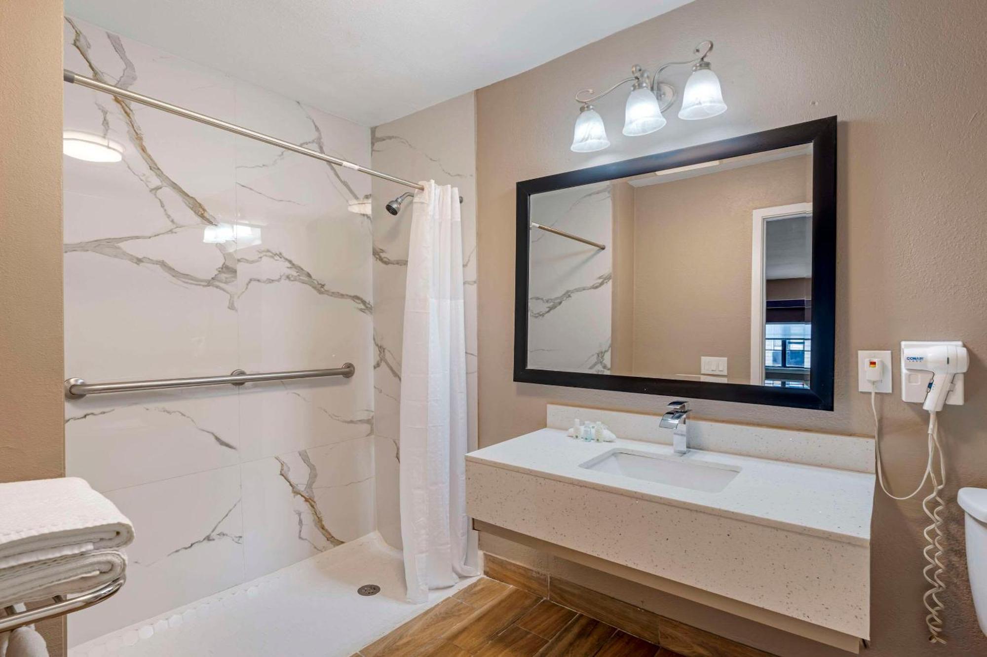 Quality Inn & Suites New Boston Εξωτερικό φωτογραφία