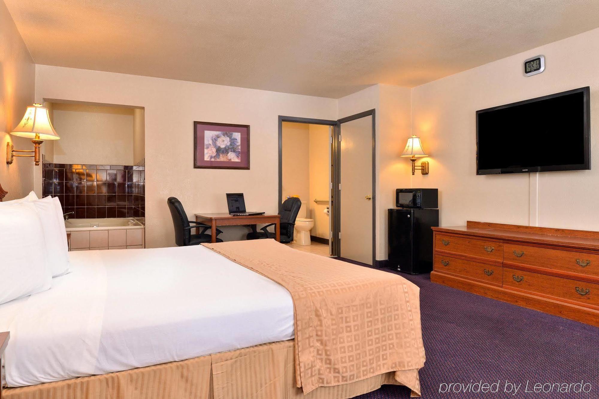 Quality Inn & Suites New Boston Εξωτερικό φωτογραφία