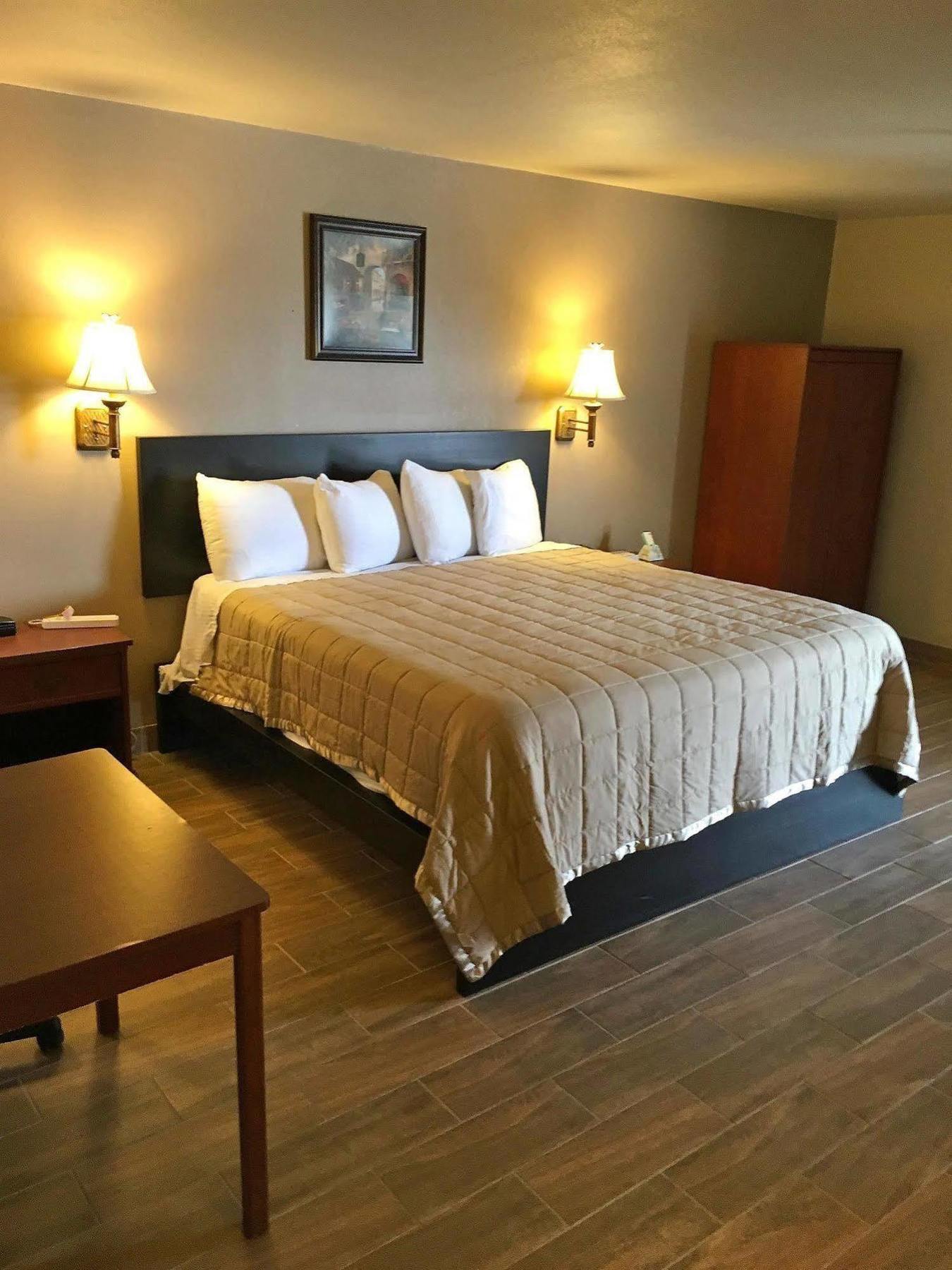 Quality Inn & Suites New Boston Εξωτερικό φωτογραφία